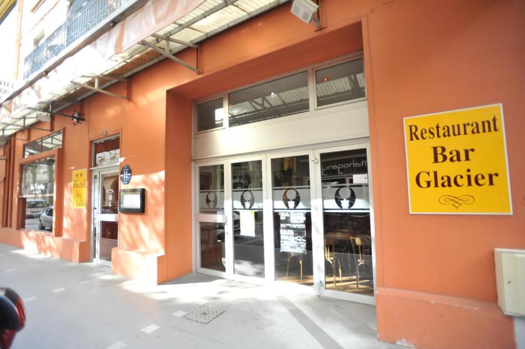 瓦尔莱班 Les Celestins酒店 外观 照片